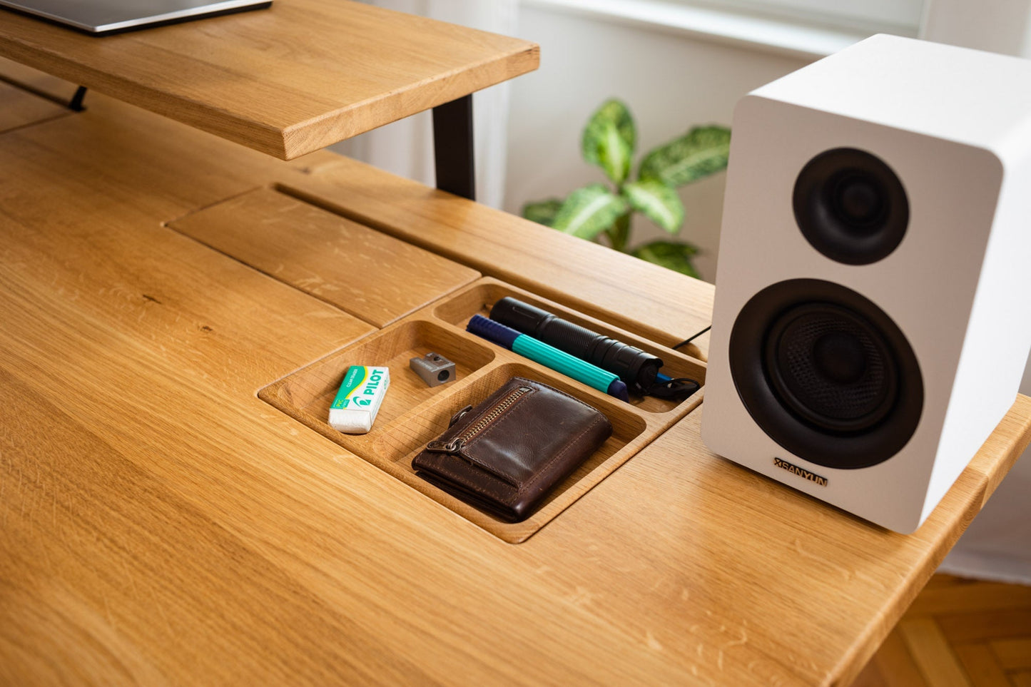 ErgoHide Organizer workspace