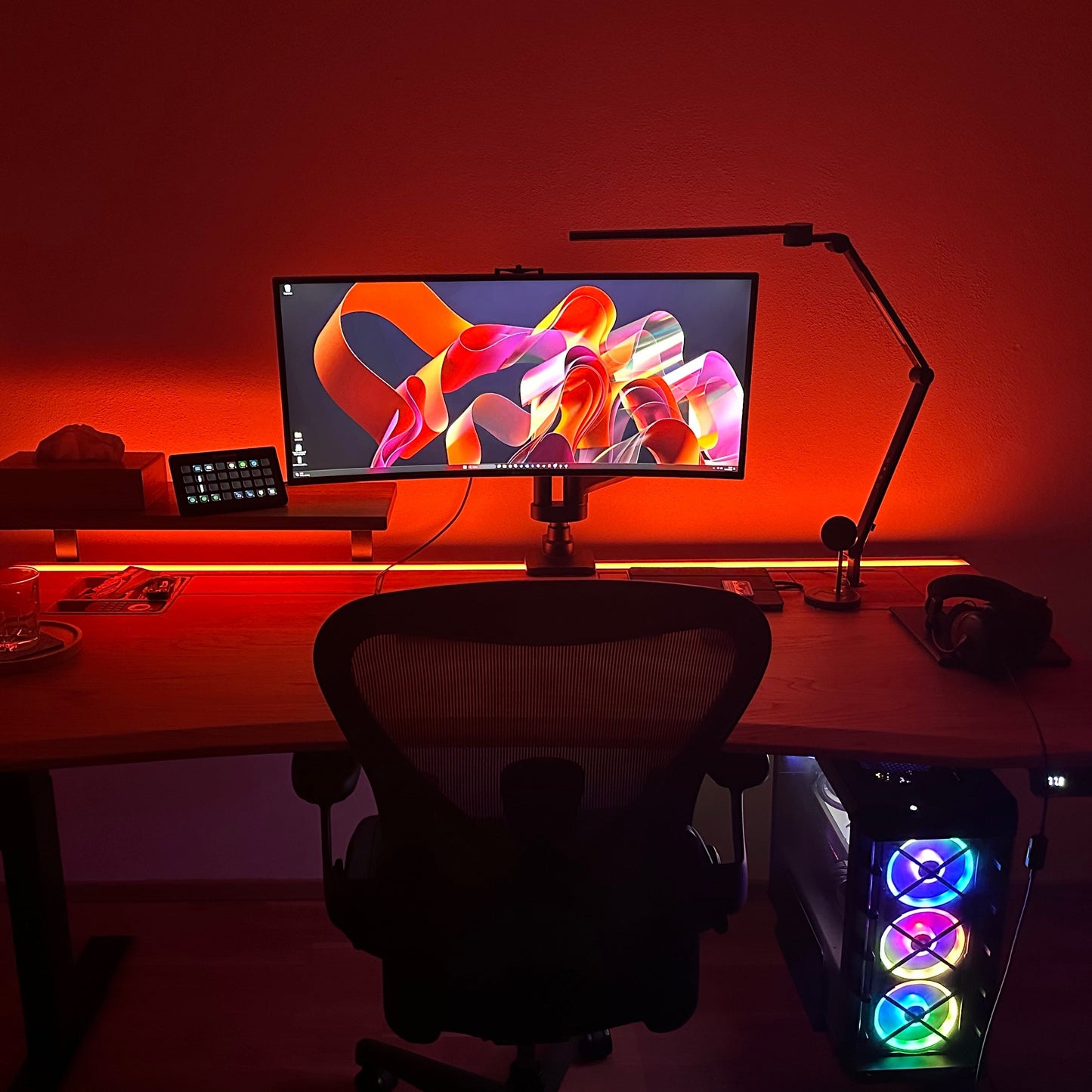 ErgoHide Standing Desk – With Extended Cable Space