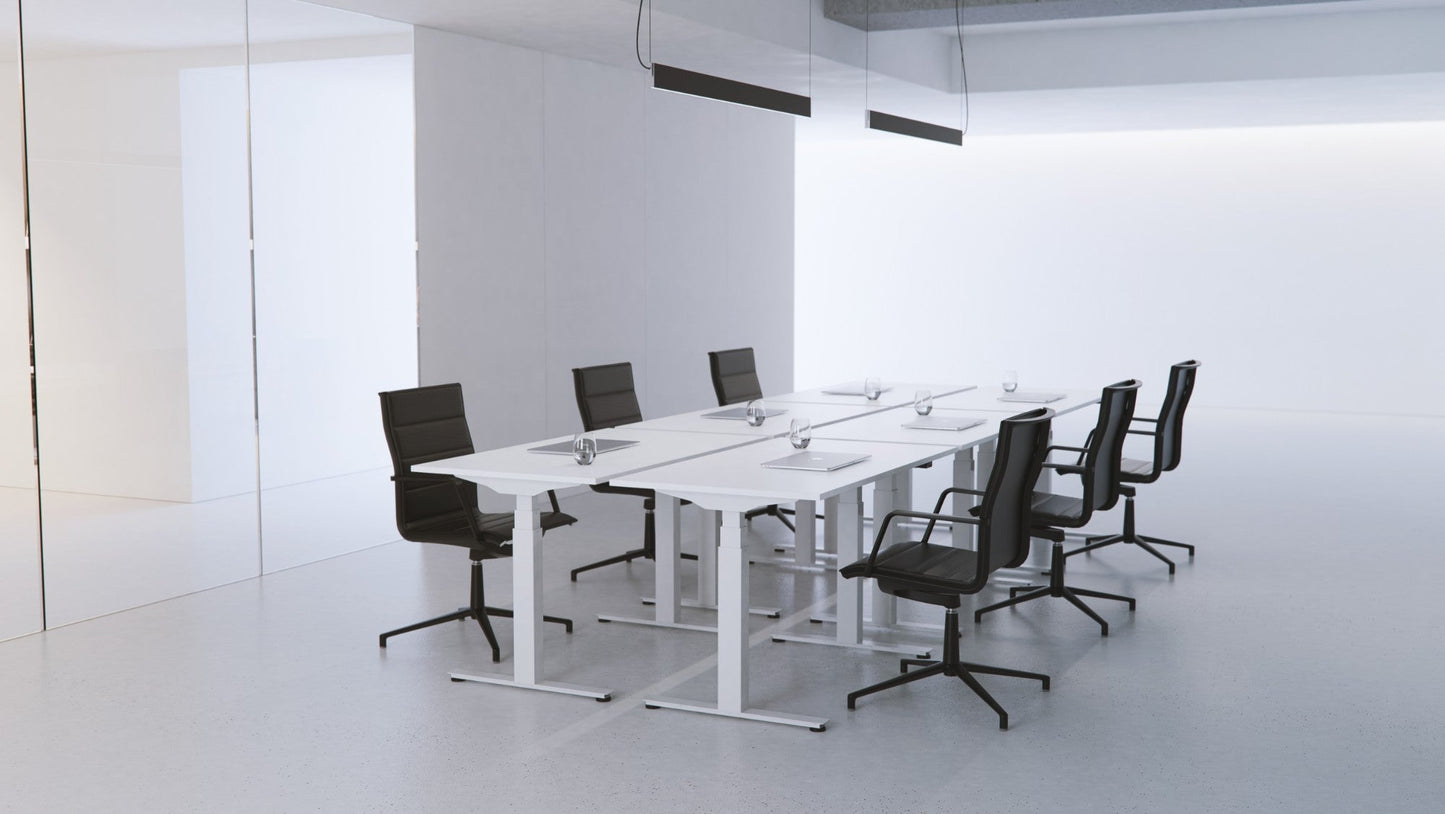 Flytta 2+ white workspace