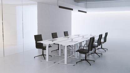 Flytta 2+ white workspace