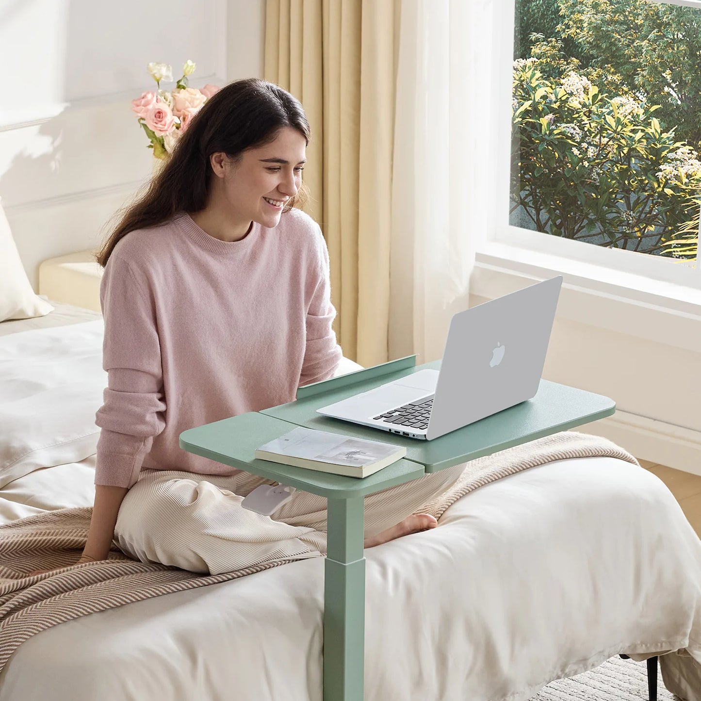 MUSSO AnyDesk D5 Flip-Top Adjustable Standing Desk with Wheels