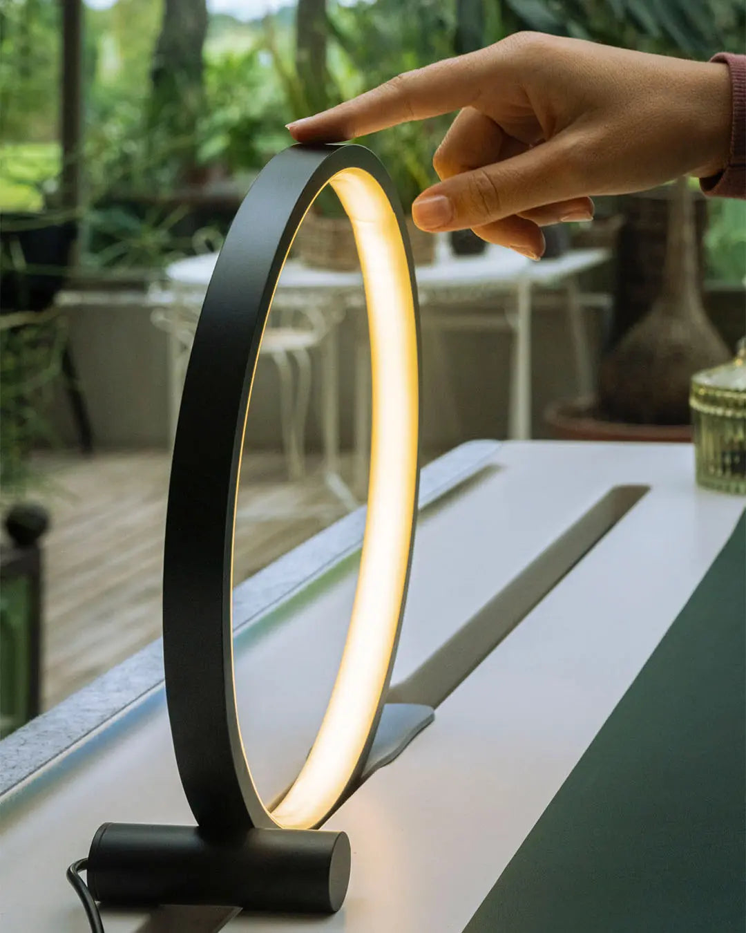 Eclipse Minimalist Desk Lamp - beflo