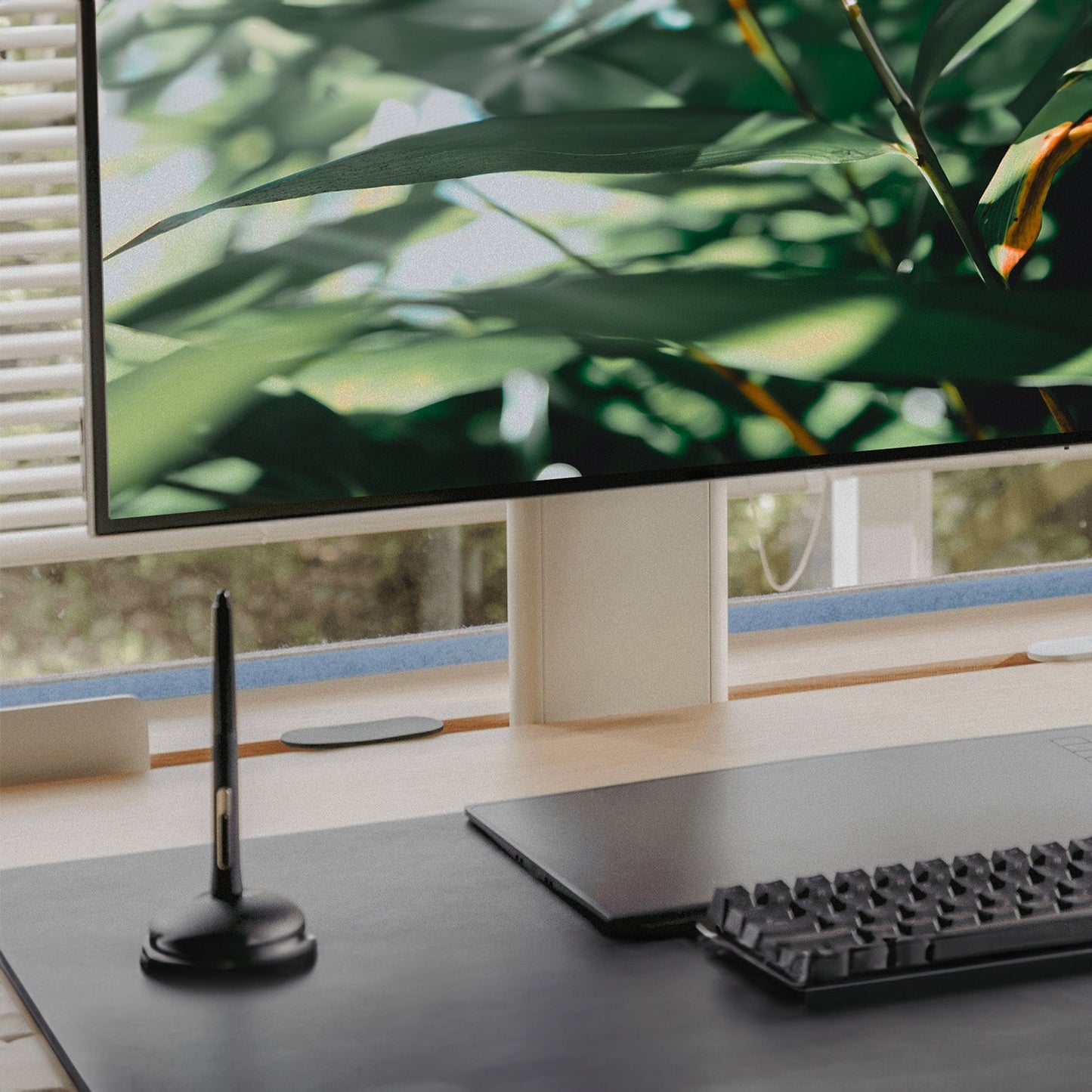 Basalt Monitor Stand - beflo