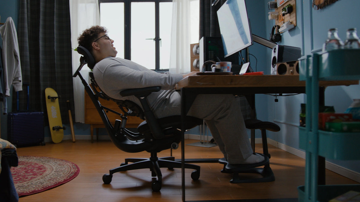 LiberNovo Omni Dynamic Ergonomic Chair – Electric Lumbar Support, SyncroLink Movement & 160° Recline