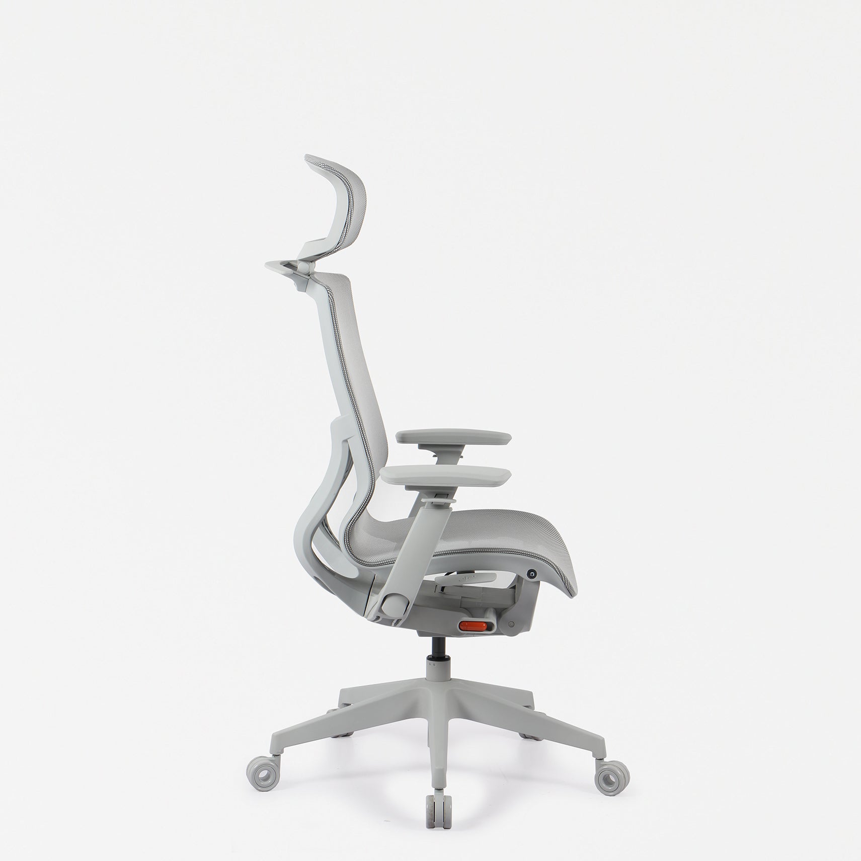 Beflo Cirrus Comfort Chair - side