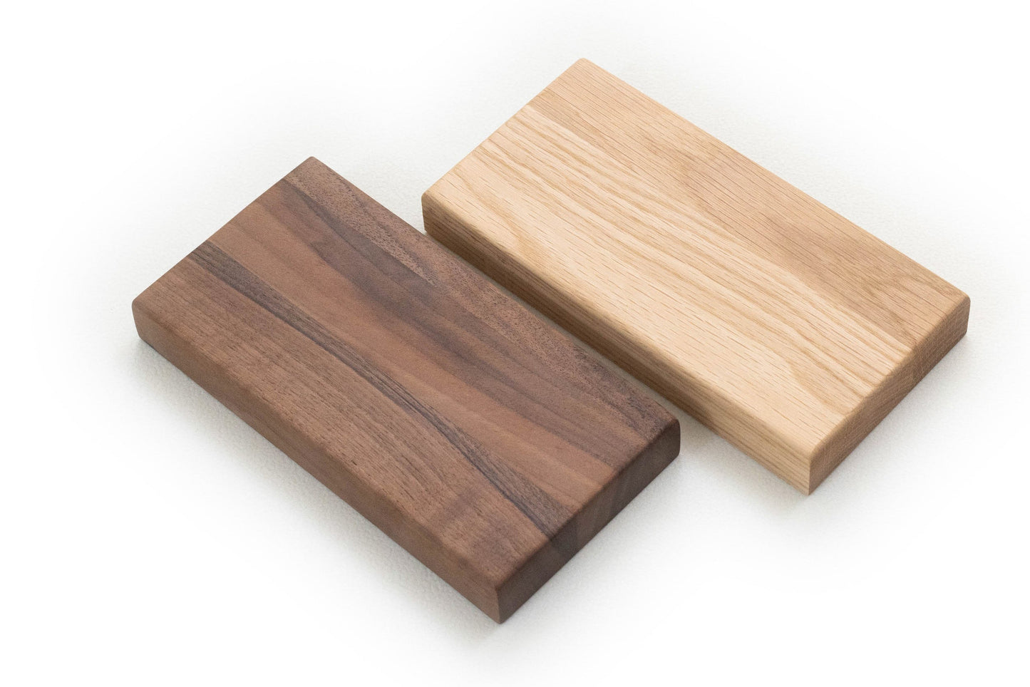 ErgoHide Oak and Walnut Wood Sample