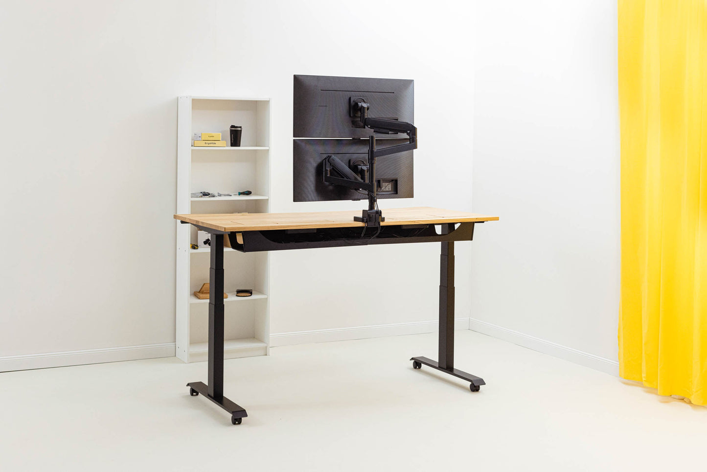 ErgoHide Dual Monitor Arm detail