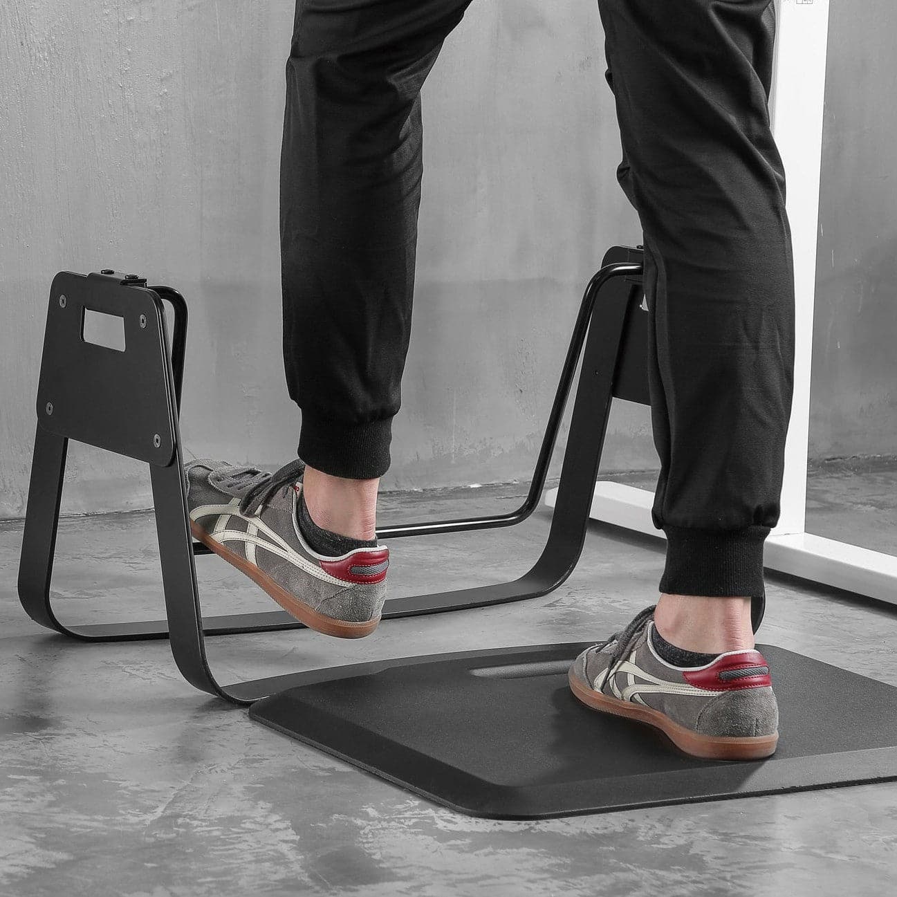 Ergonest Anti-Fatigue Standing Desk Mat – Gel Foam, Black