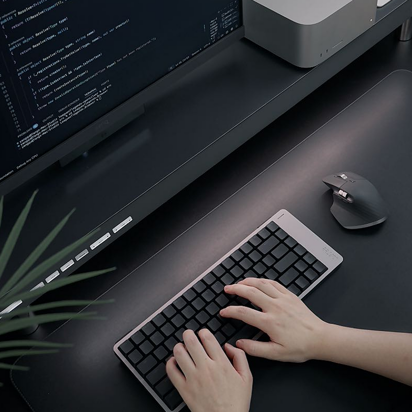 Hexcal Minimalistic Starter Bundle: Hexcal Studio™ Plus  &  Hexcal Desk Mat[Black]