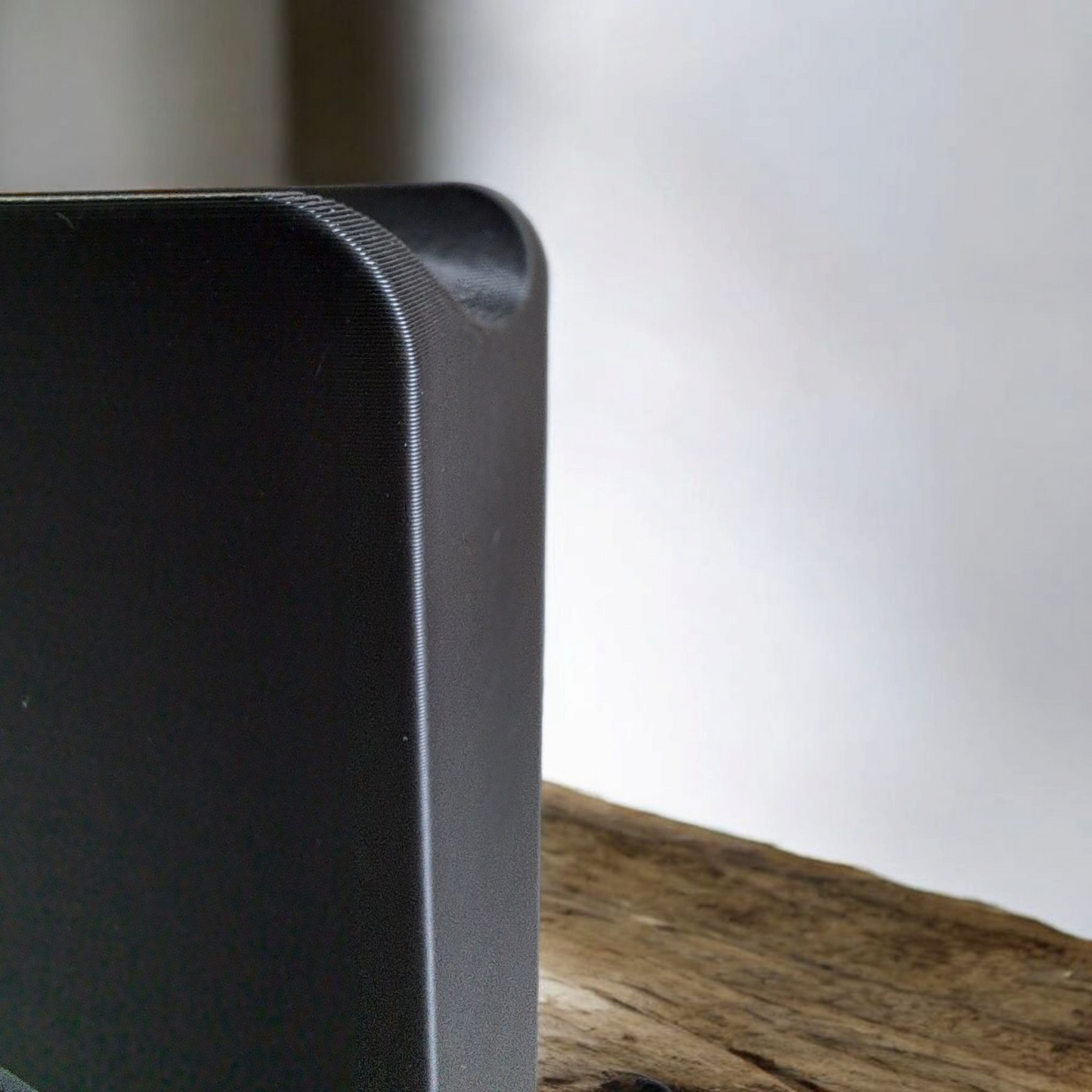 Ergonest Minimalist Headphone Stand – Desk Organiser
